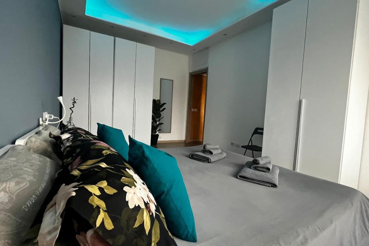 Apartament Prestigioso Trilocale Sui Navigli Con A/C & Wi-Fi Mediolan Zewnętrze zdjęcie