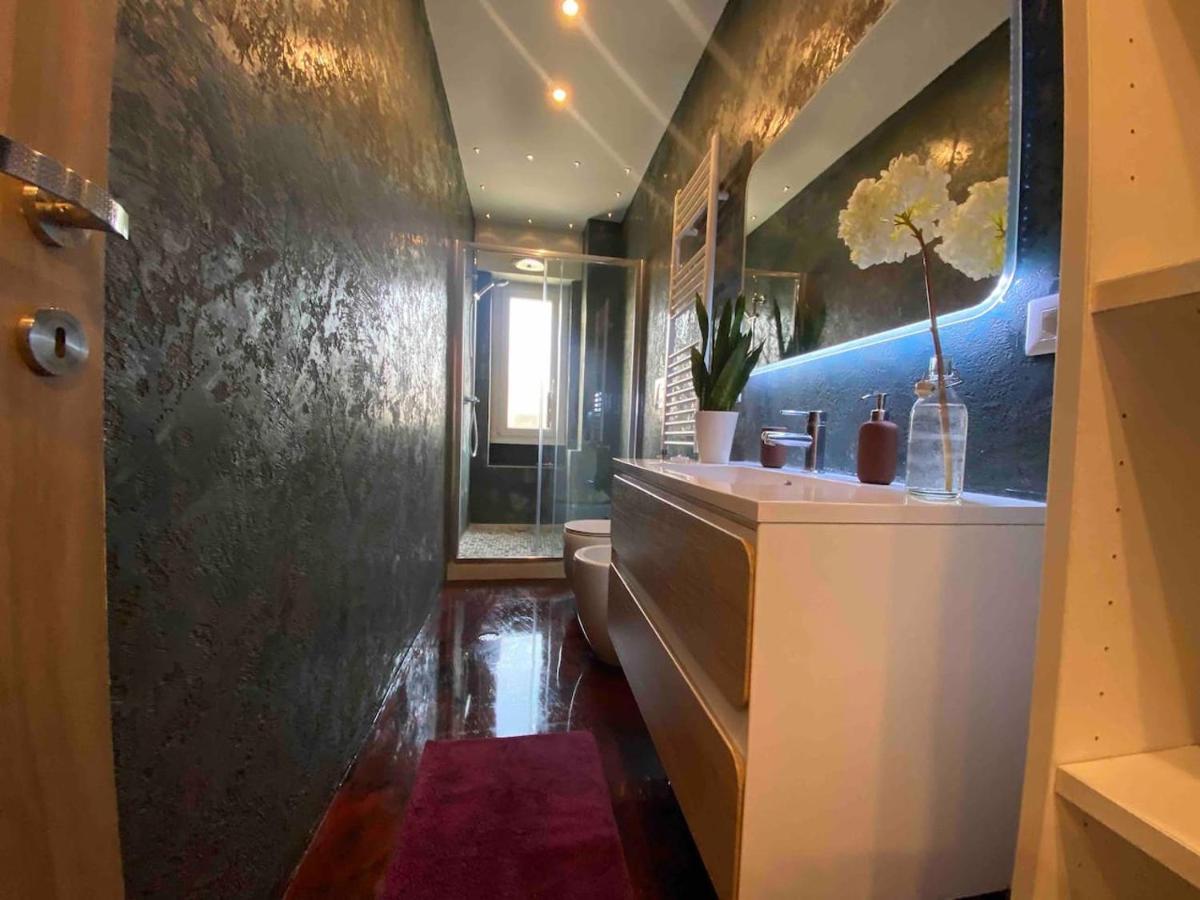 Apartament Prestigioso Trilocale Sui Navigli Con A/C & Wi-Fi Mediolan Zewnętrze zdjęcie