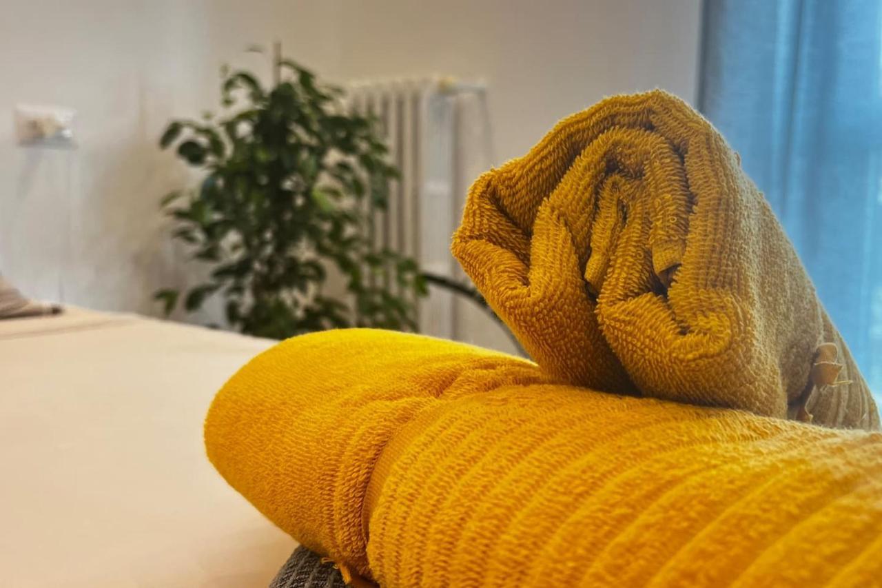 Apartament Prestigioso Trilocale Sui Navigli Con A/C & Wi-Fi Mediolan Zewnętrze zdjęcie